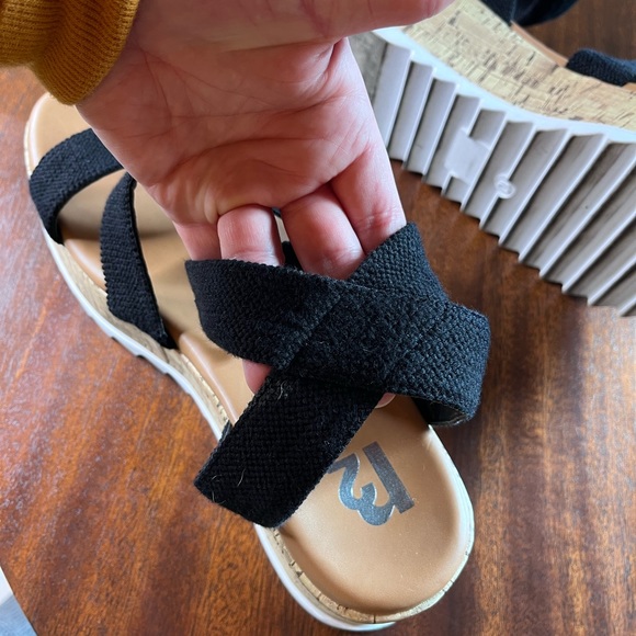 R2 Women’s Cork Platform Sandal - 10 - Picture 4 of 8